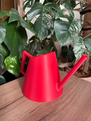 Konewka Modern Cherry Red